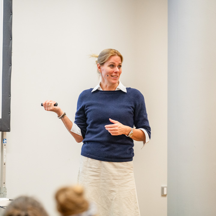 PD Dr. Eva Eberspächer-Schweda lehrt Veterinäranästhesie